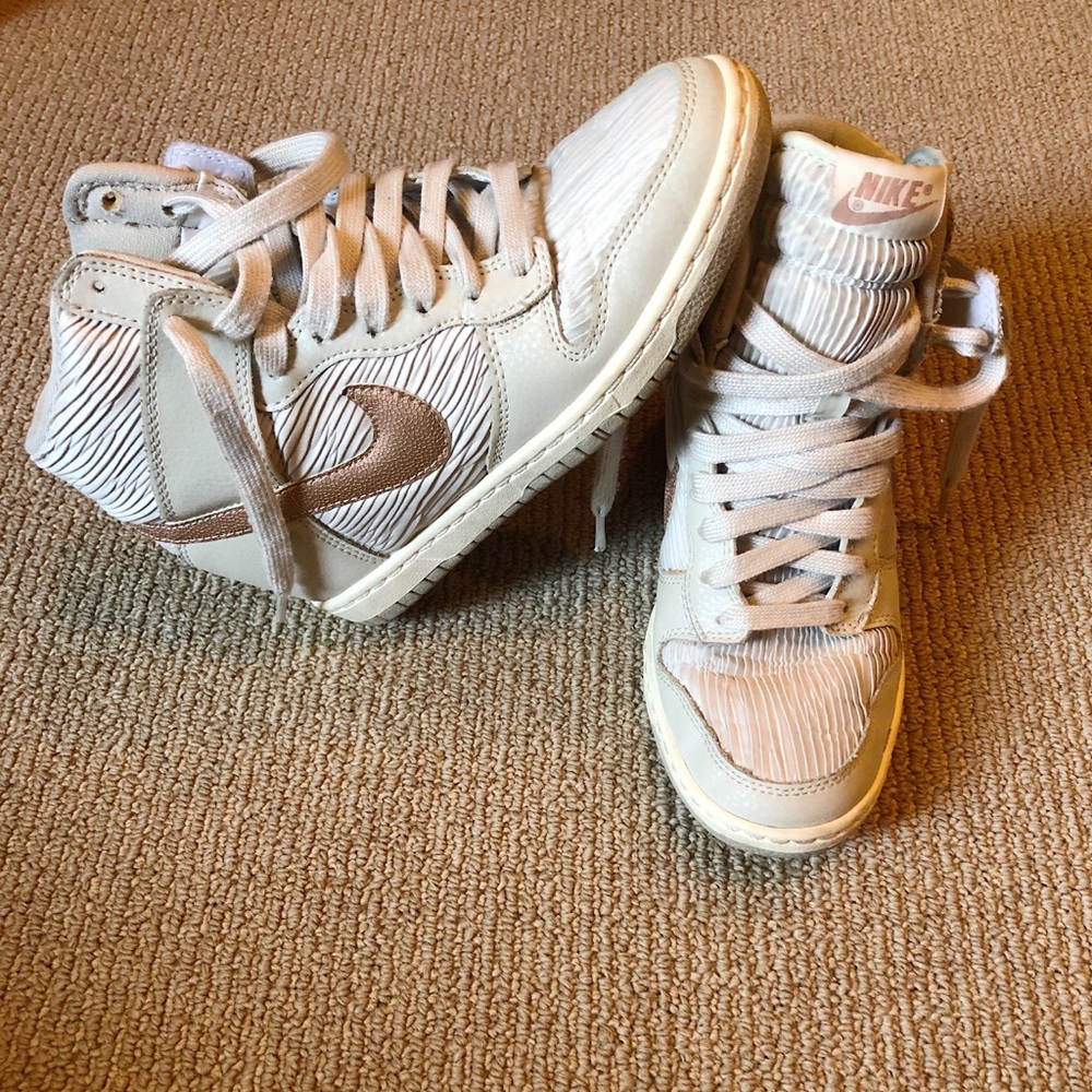 Nike Women's‎ Sneakers in Cream and Brown